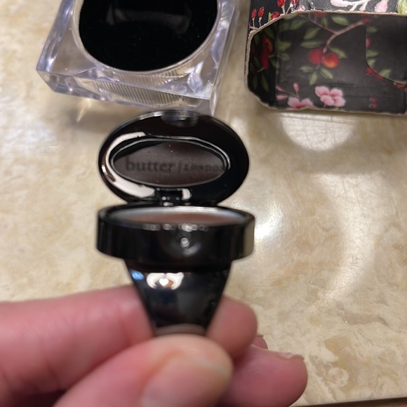 Butter London Ring - Picture 10 of 16